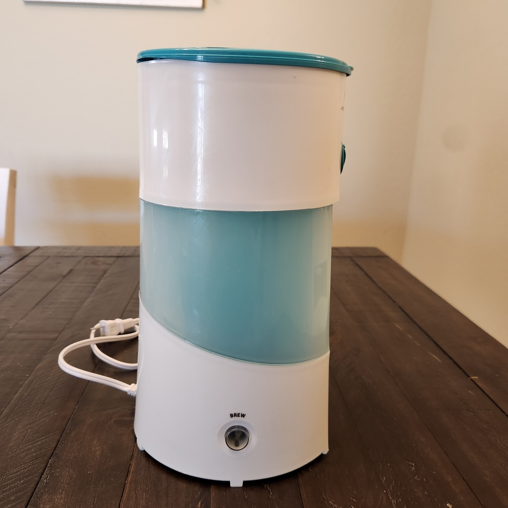 Mr. Coffee Iced Tea Maker - White and Blue - Picture 2 of 6